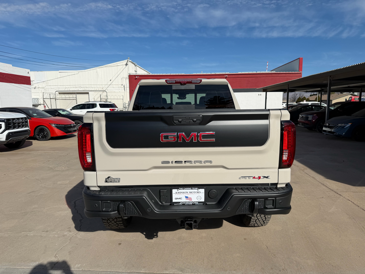 GMC Sierra 1500 4WD Crew Cab 147" AT4X 2026