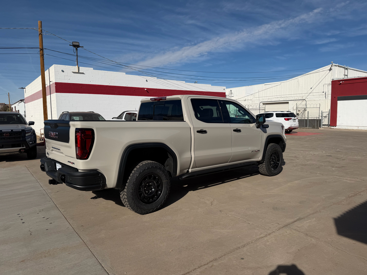 GMC Sierra 1500 4WD Crew Cab 147" AT4X 2026
