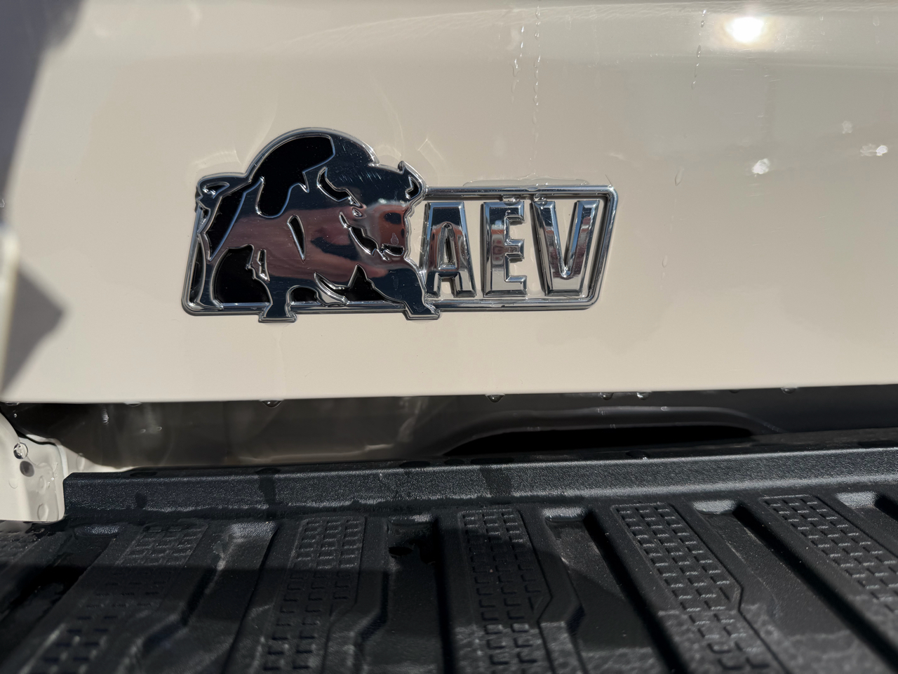 GMC Sierra 1500 4WD Crew Cab 147" AT4X 2026