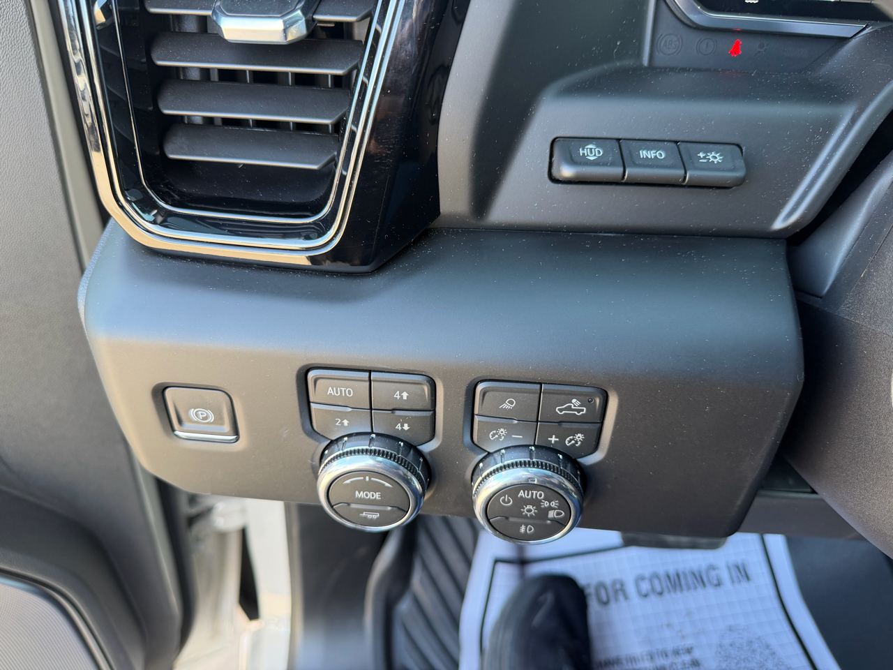 GMC Sierra 1500 4WD Crew Cab 147" AT4X 2026