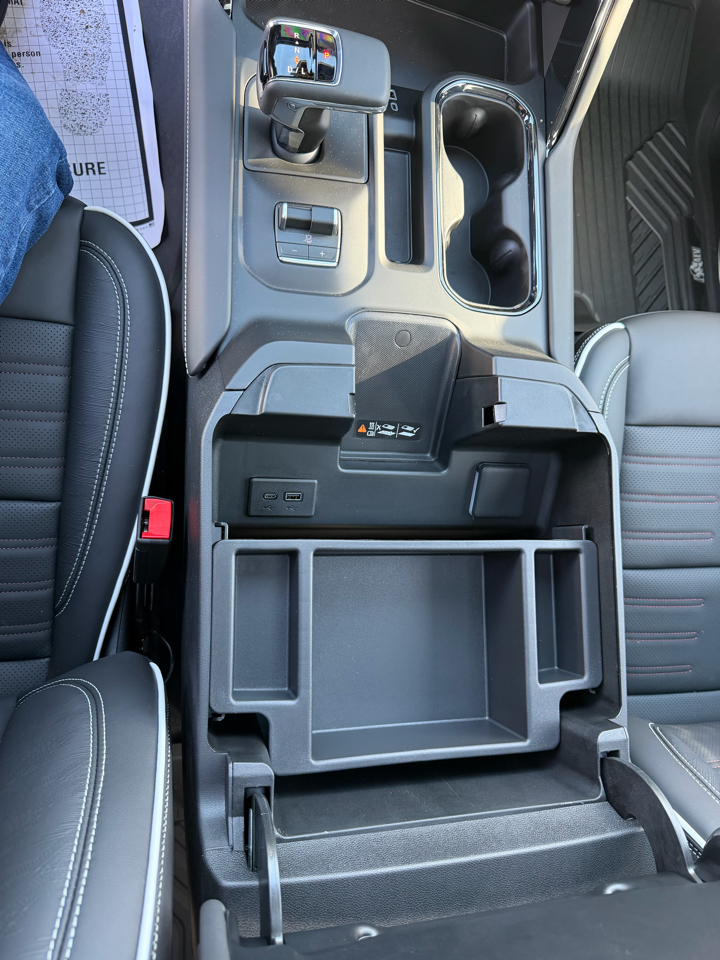 GMC Sierra 1500 4WD Crew Cab 147" AT4X 2026