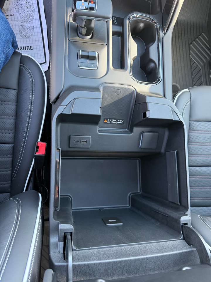 GMC Sierra 1500 4WD Crew Cab 147" AT4X 2026