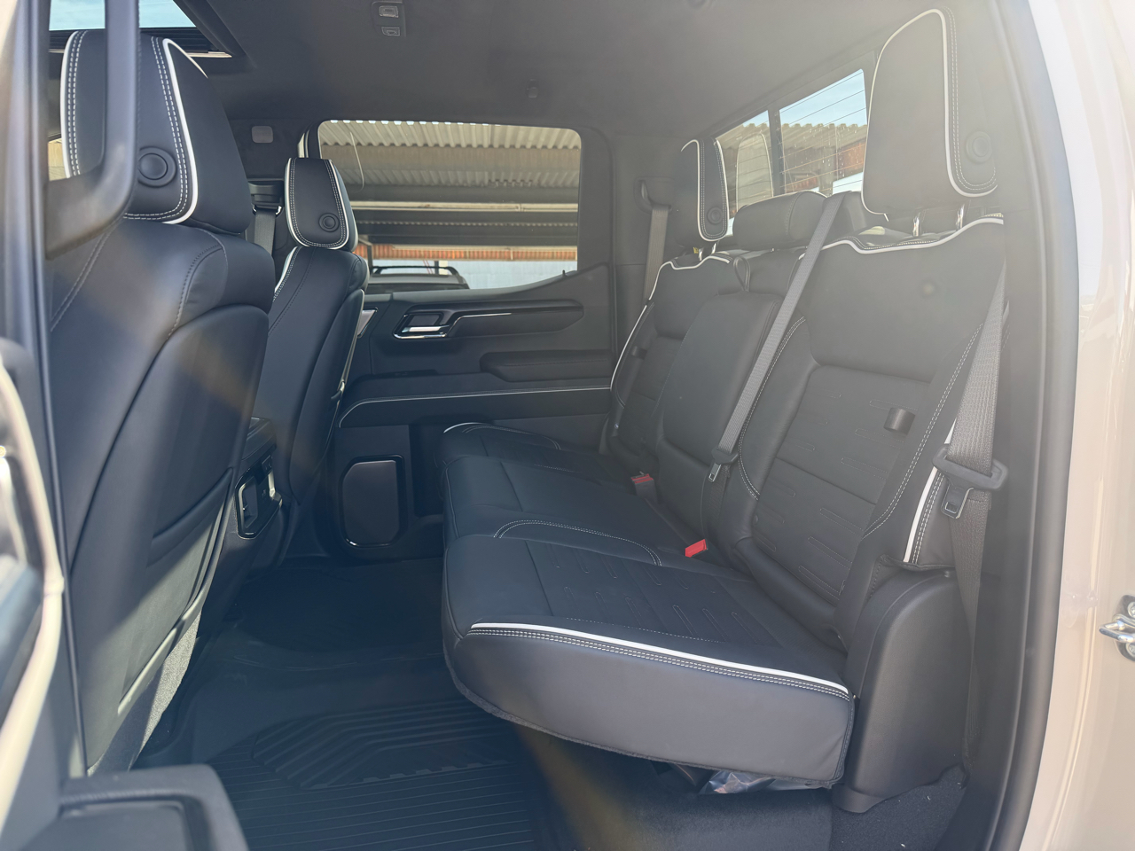 GMC Sierra 1500 4WD Crew Cab 147" AT4X 2026