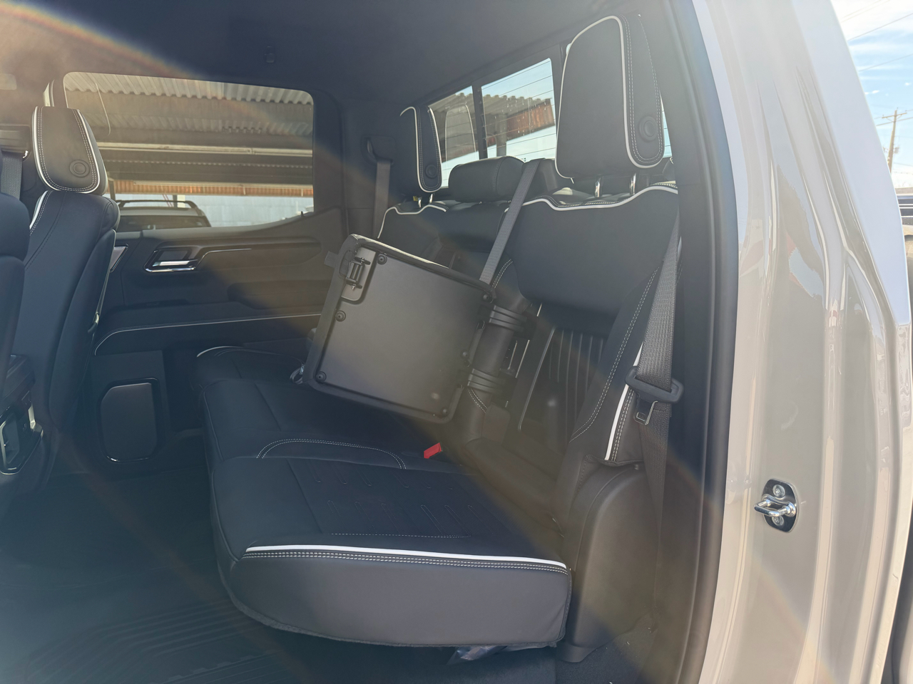 GMC Sierra 1500 4WD Crew Cab 147" AT4X 2026