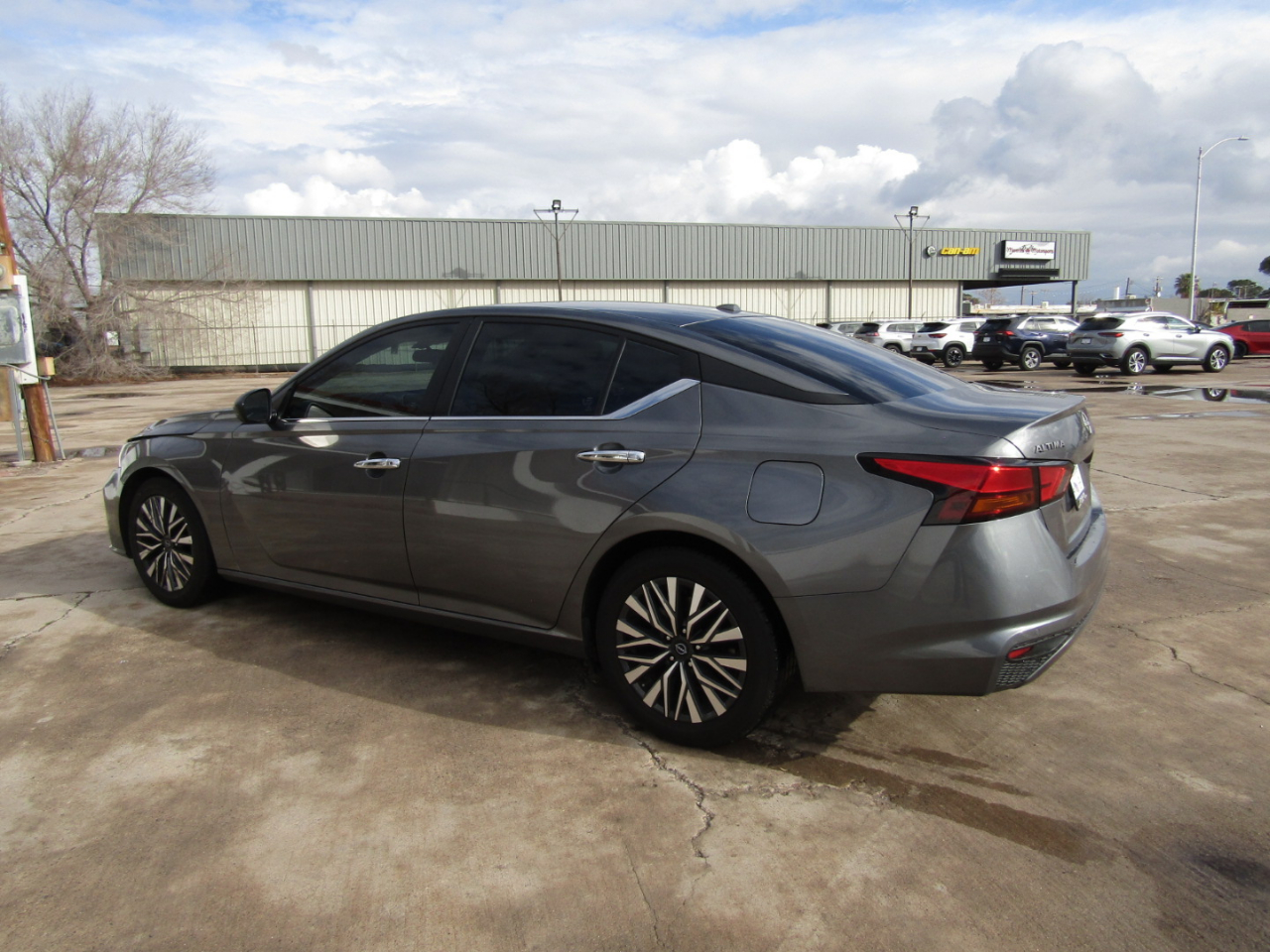 Nissan Altima 2.5 SV Sedan 2024