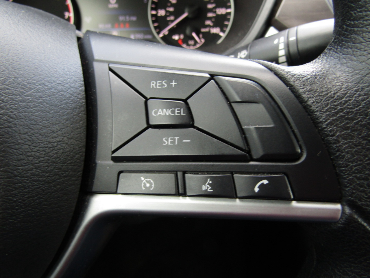 Nissan Altima 2.5 SV Sedan 2024