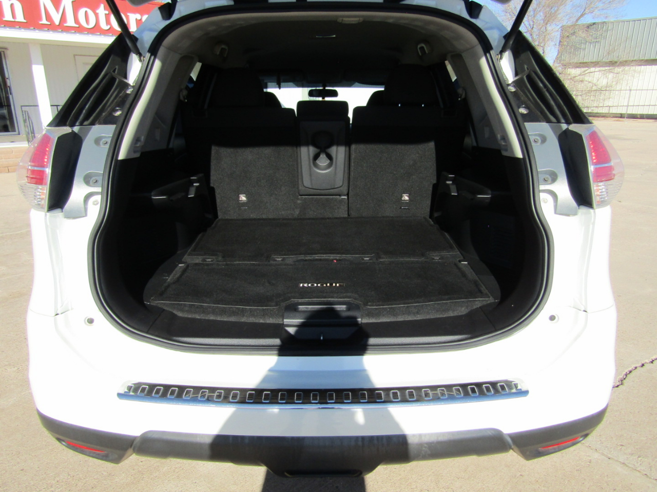 Nissan Rogue FWD 4dr SV 2016