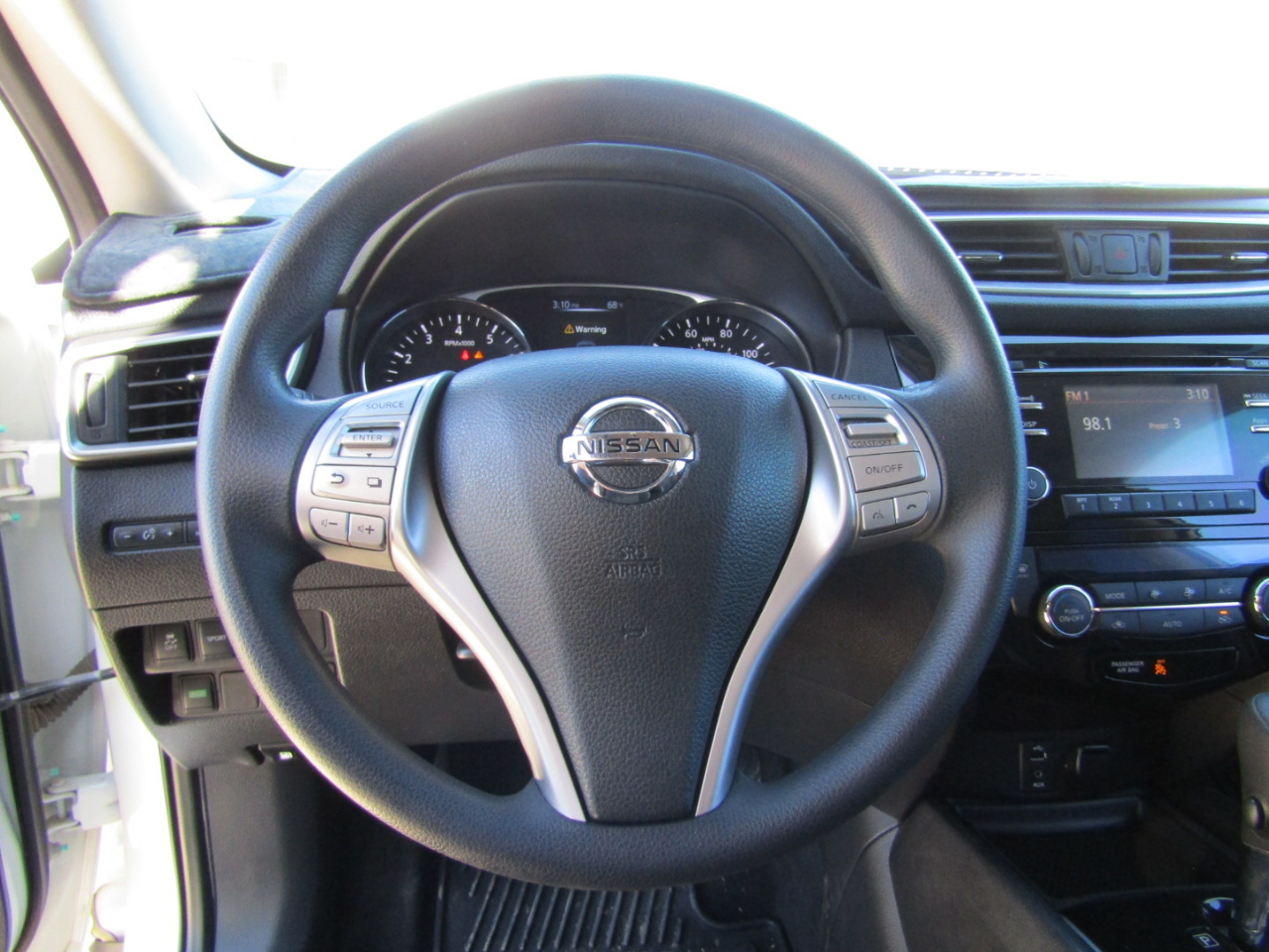 Nissan Rogue FWD 4dr SV 2016