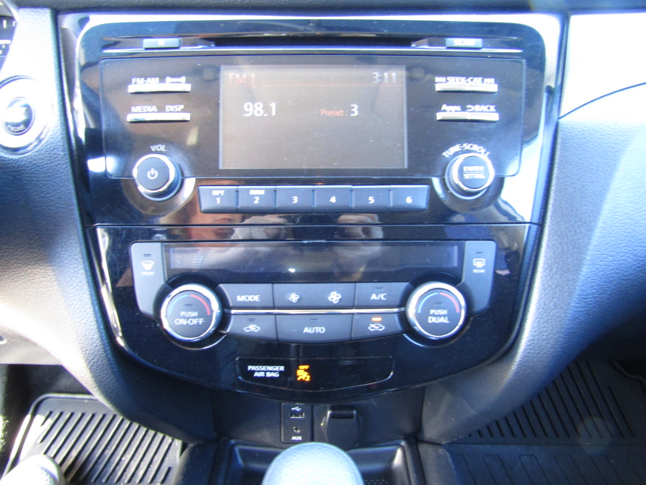 Nissan Rogue FWD 4dr SV 2016