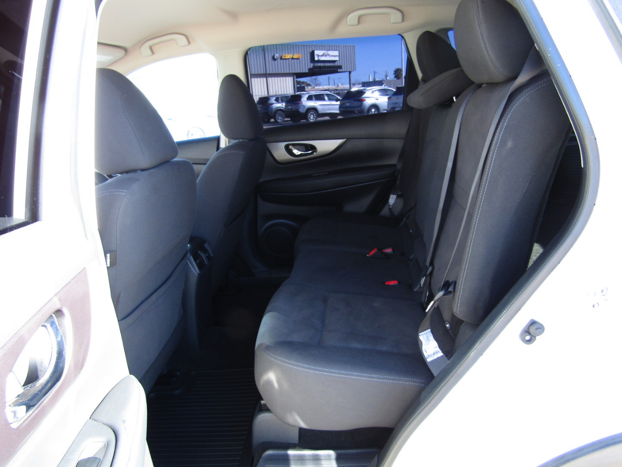 Nissan Rogue FWD 4dr SV 2016