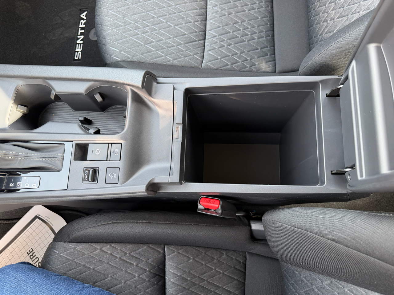 Nissan Sentra SV Sedan 2026