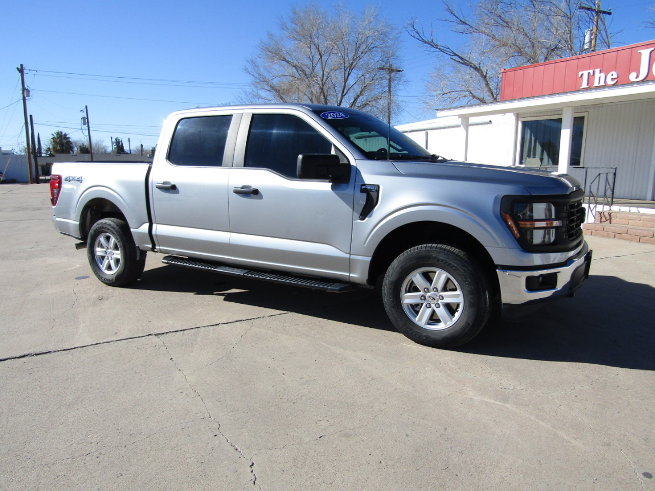 Ford F-150 XL 4WD SuperCrew 5.5' Box 2024