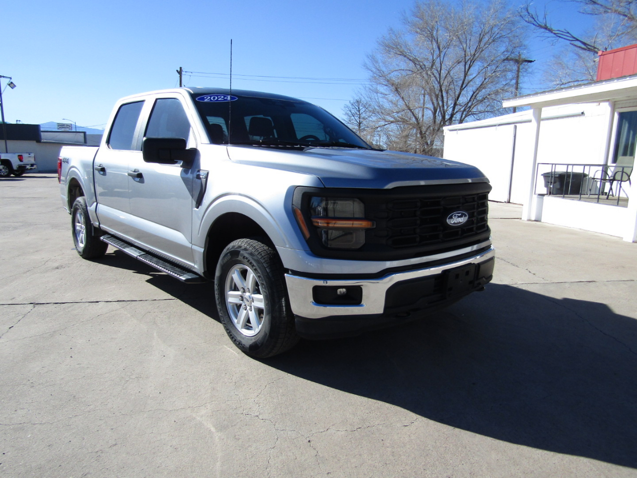 Ford F-150 XL 4WD SuperCrew 5.5' Box 2024