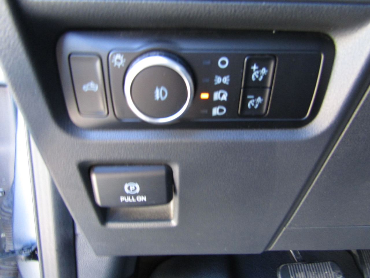 Ford F-150 XL 4WD SuperCrew 5.5' Box 2024