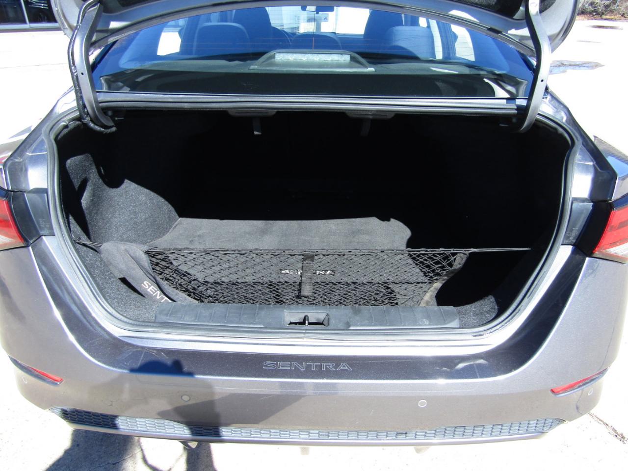 Nissan Sentra SV CVT 2022