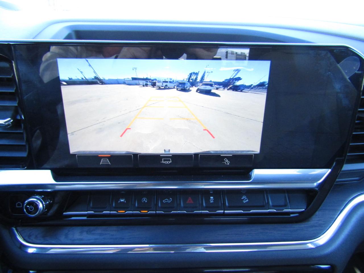 GMC Sierra 1500 4WD Crew Cab 147" SLT 2024