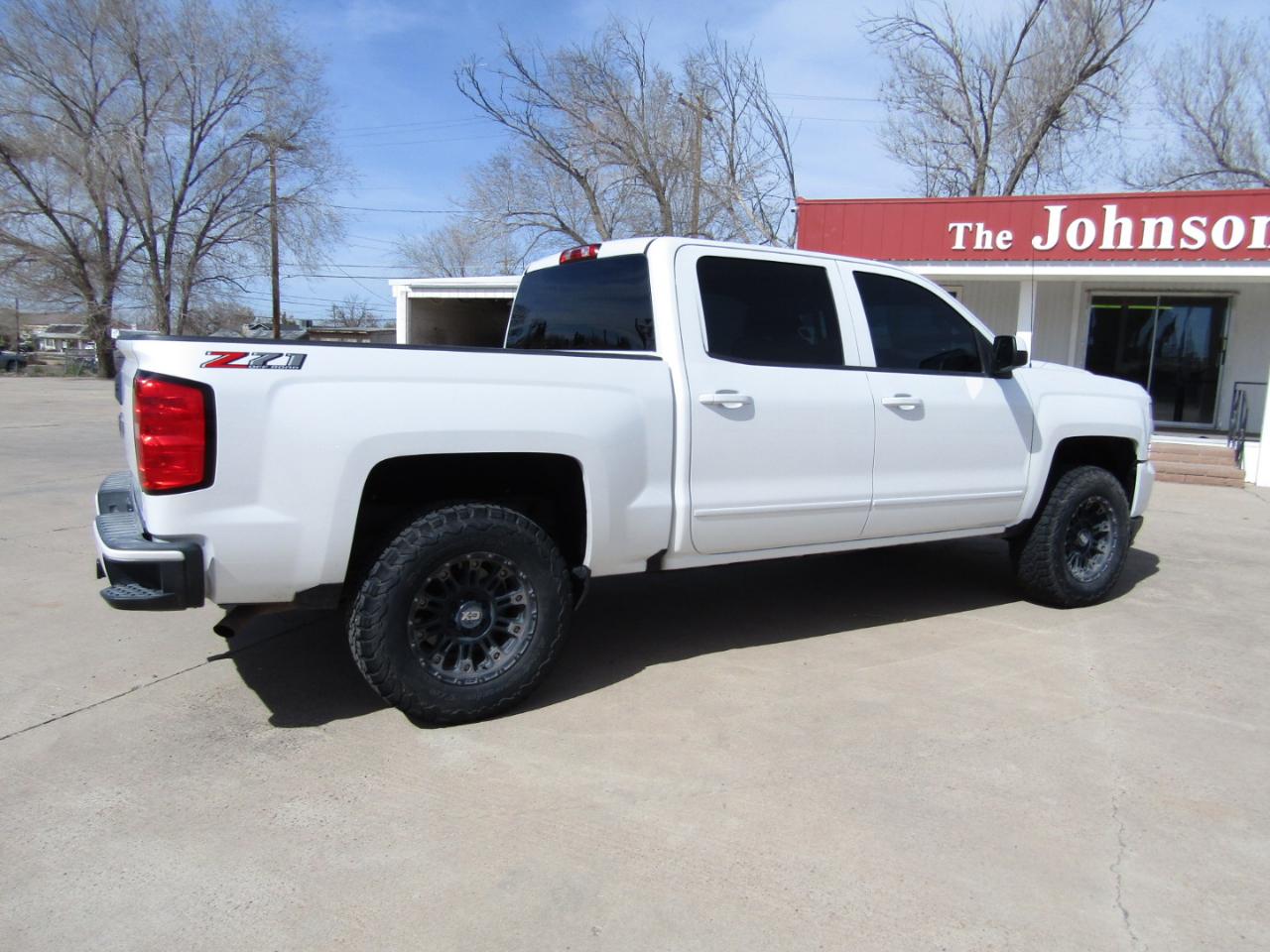 Chevrolet Silverado 1500 4WD Crew Cab 143.5" LT w/2LT 2018