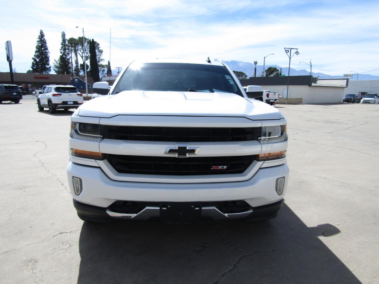 Chevrolet Silverado 1500 4WD Crew Cab 143.5" LT w/2LT 2018