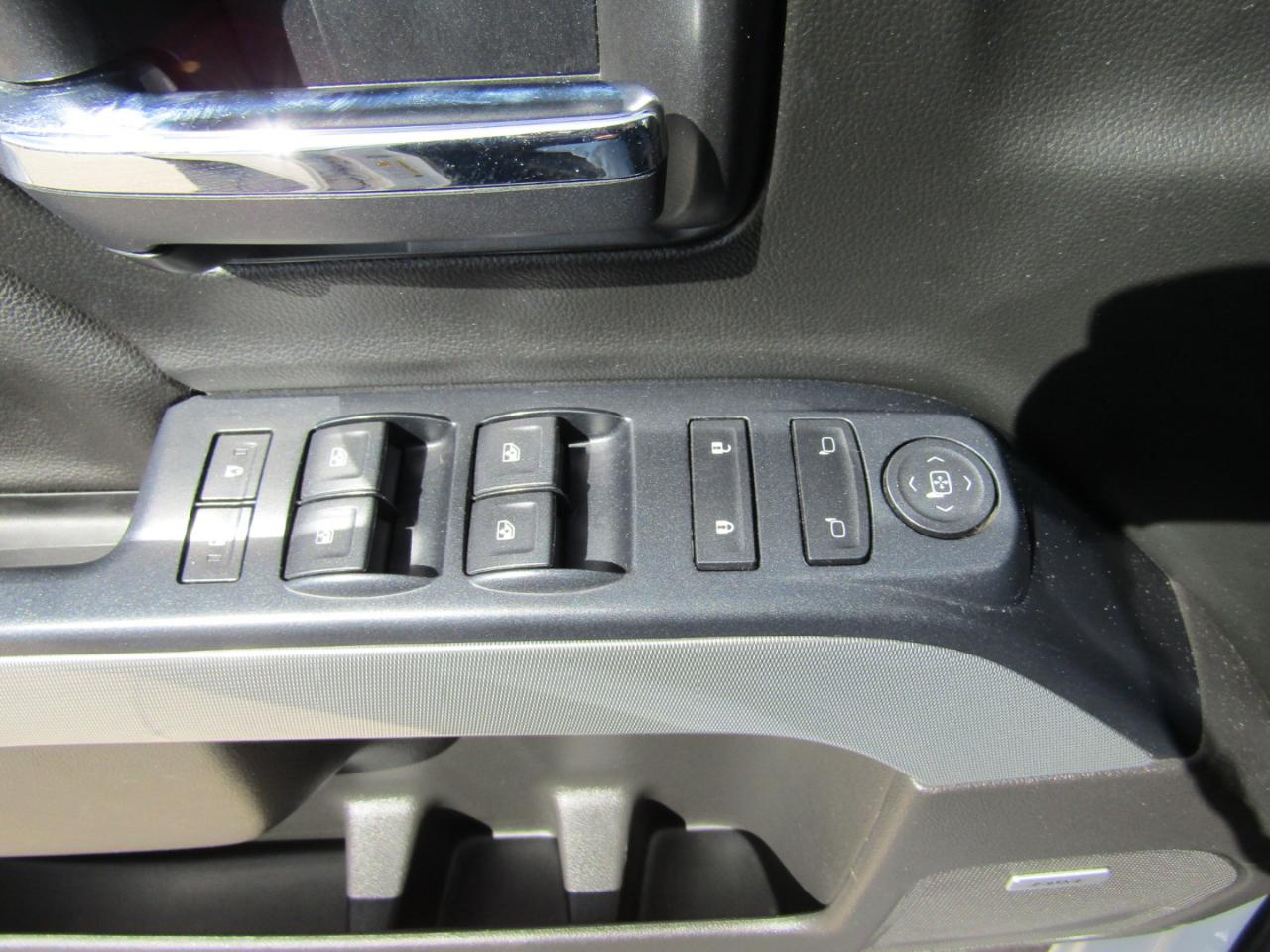 Chevrolet Silverado 1500 4WD Crew Cab 143.5" LT w/2LT 2018