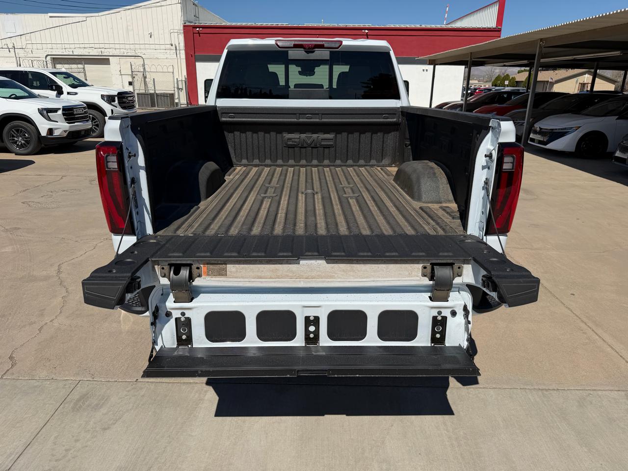 GMC Sierra 2500HD 4WD Crew Cab 159" Denali 2026