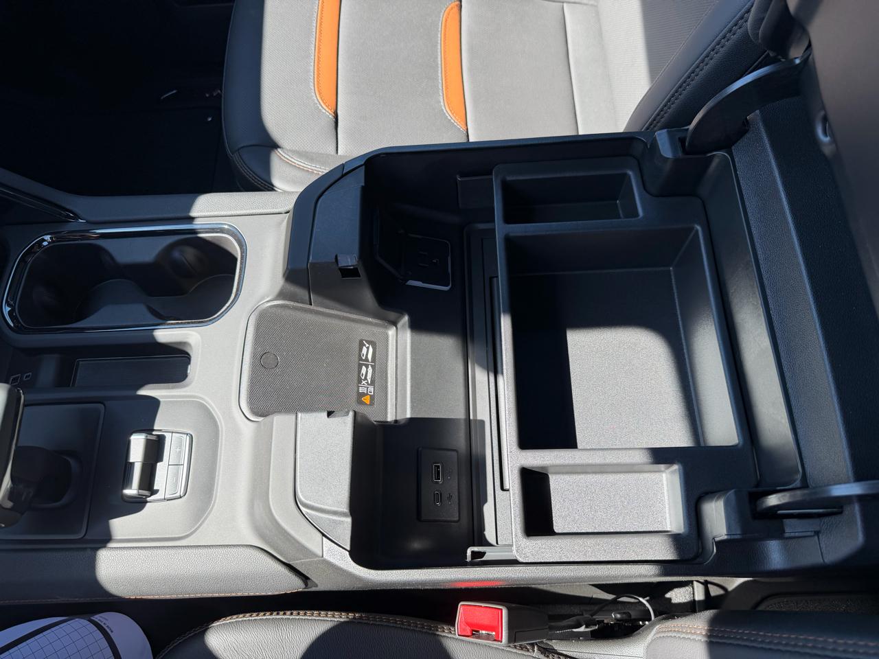 GMC Sierra 1500 4WD Crew Cab 147" AT4 2026