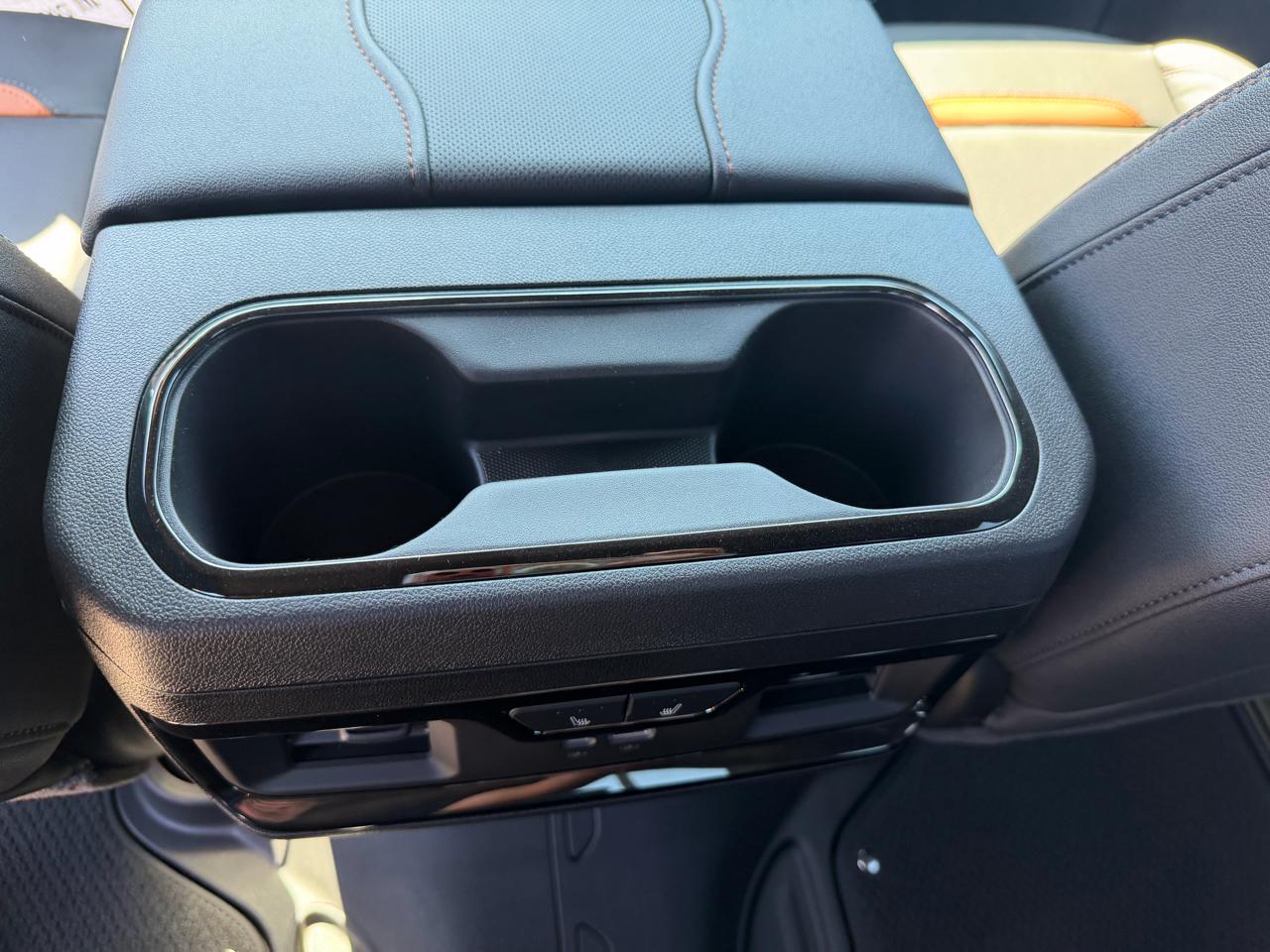 GMC Sierra 1500 4WD Crew Cab 147" AT4 2026