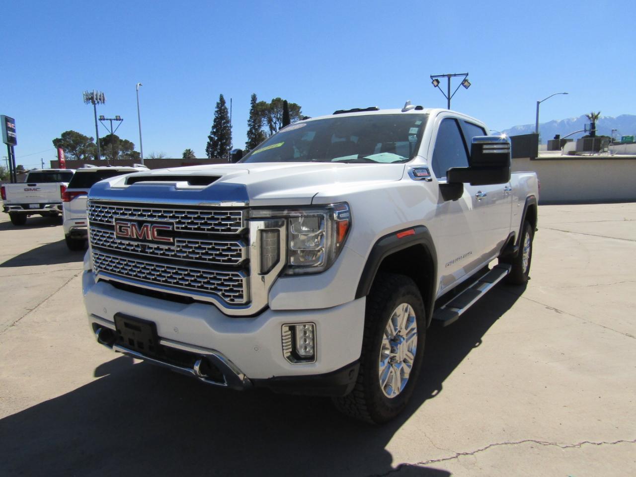 GMC Sierra 2500HD 4WD Crew Cab 159" Denali 2020