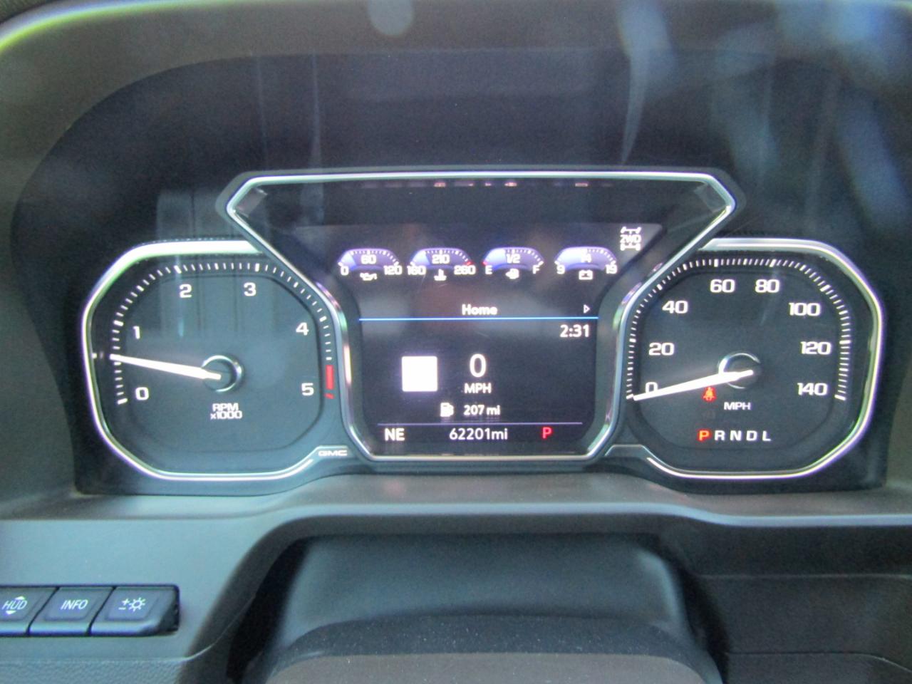 GMC Sierra 2500HD 4WD Crew Cab 159" Denali 2020