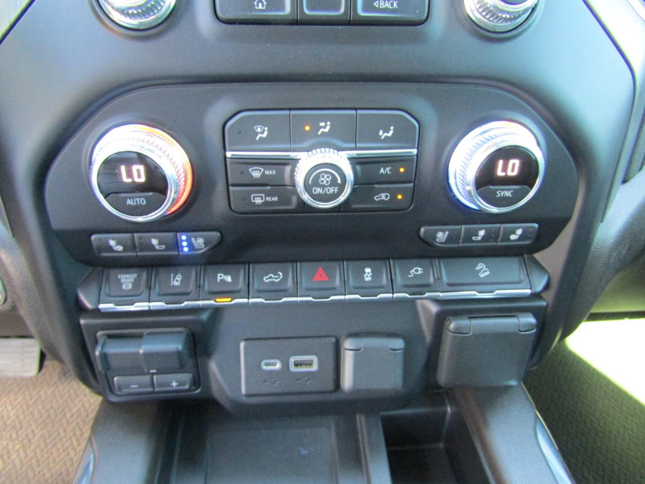 GMC Sierra 2500HD 4WD Crew Cab 159" Denali 2020