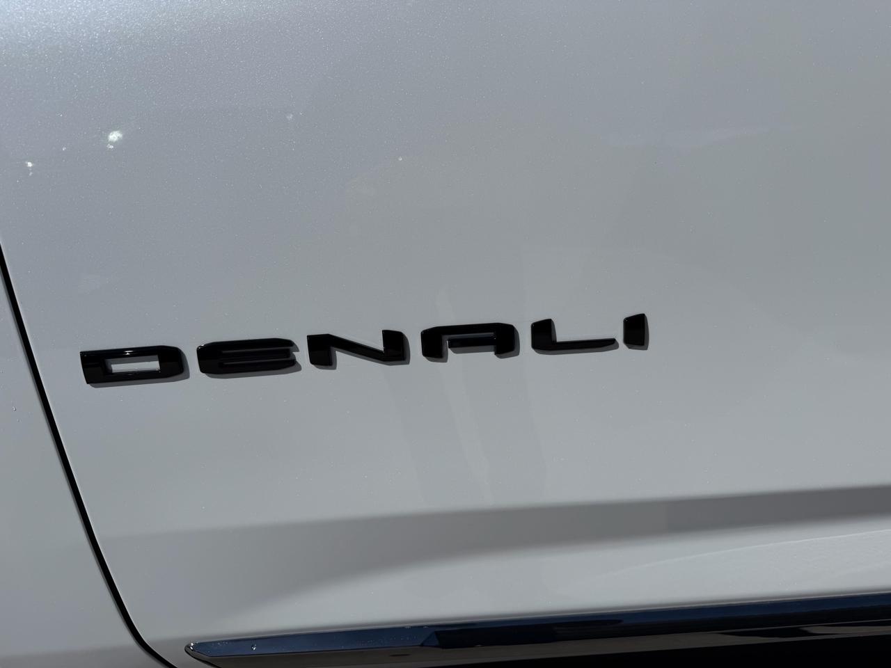 GMC Yukon 4WD 4dr Denali Ultimate 2026