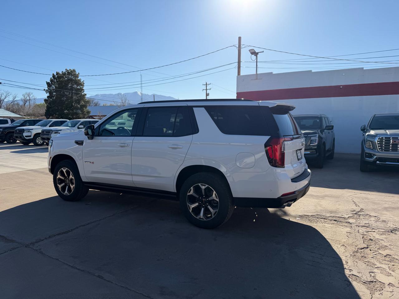 GMC Yukon 4WD 4dr AT4 Ultimate 2026