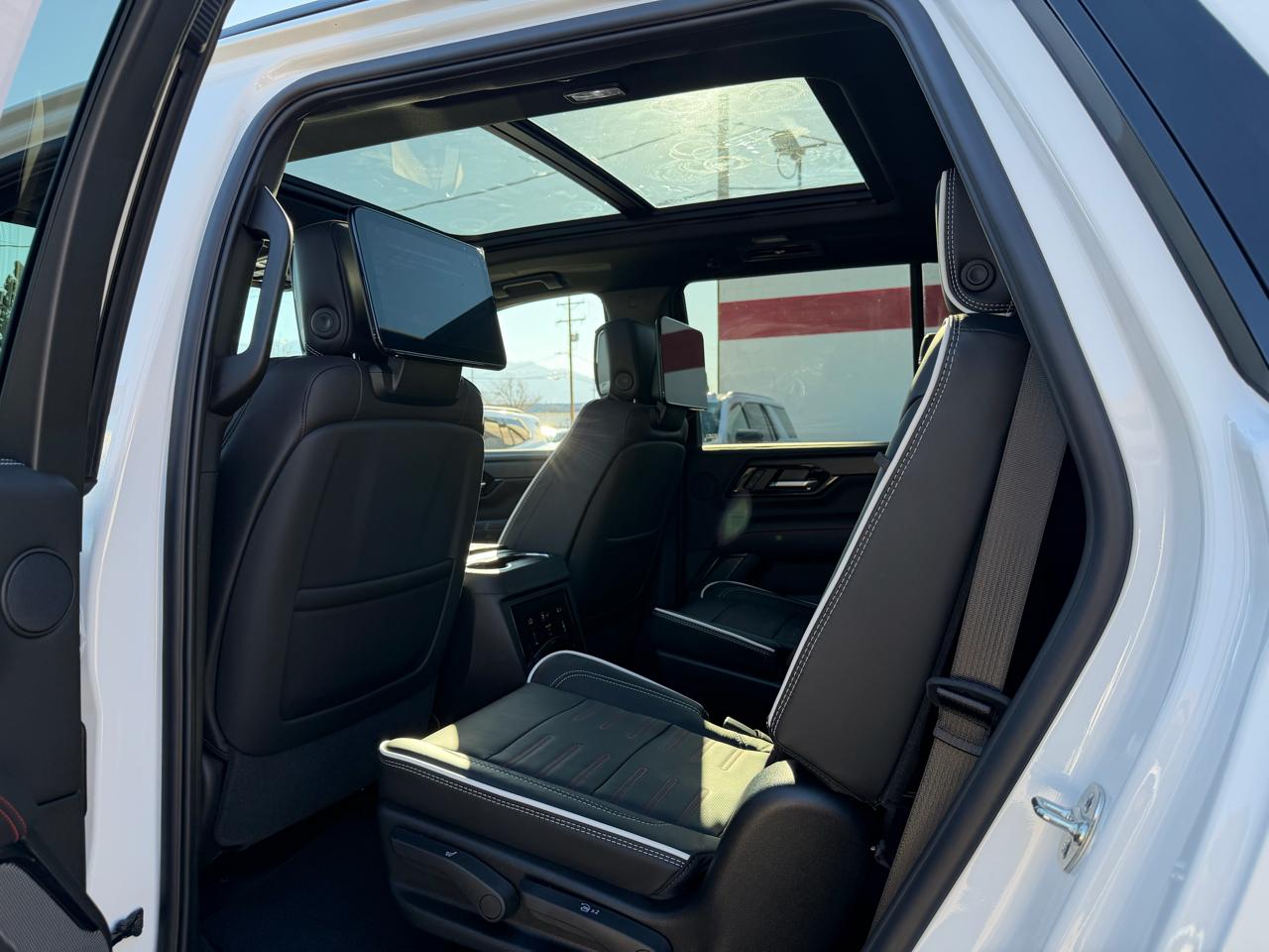 GMC Yukon 4WD 4dr AT4 Ultimate 2026