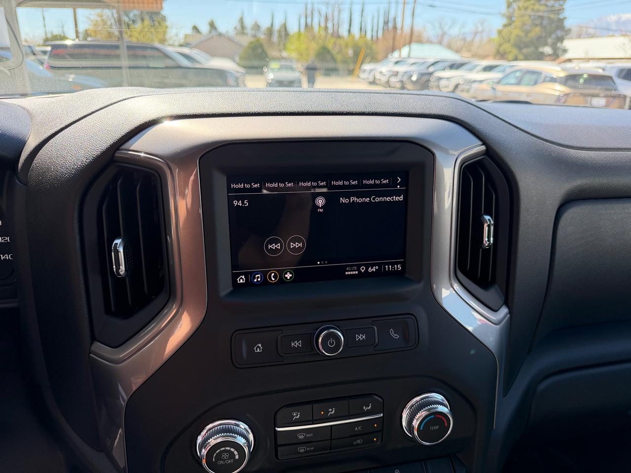 GMC Sierra 1500 4WD Crew Cab 147" Pro 2026