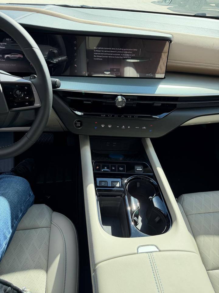 Nissan Murano AWD Platinum *Ltd Avail* 2026