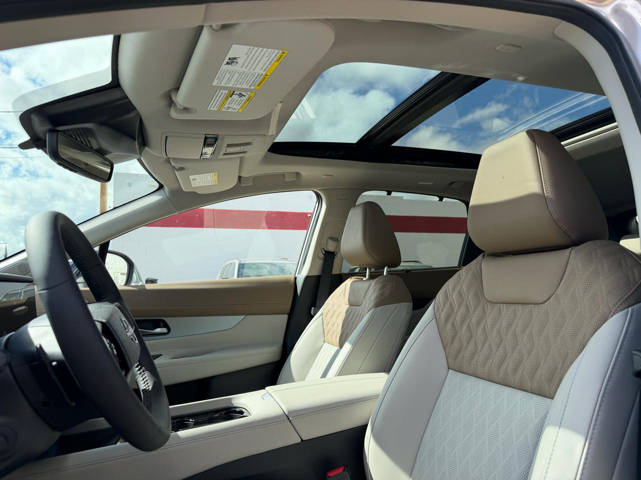 Nissan Murano AWD Platinum *Ltd Avail* 2026