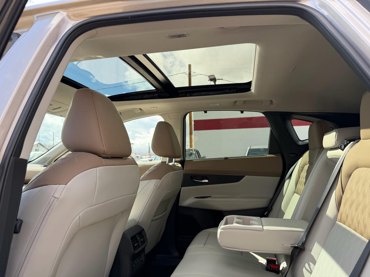 Nissan Murano AWD Platinum *Ltd Avail* 2026