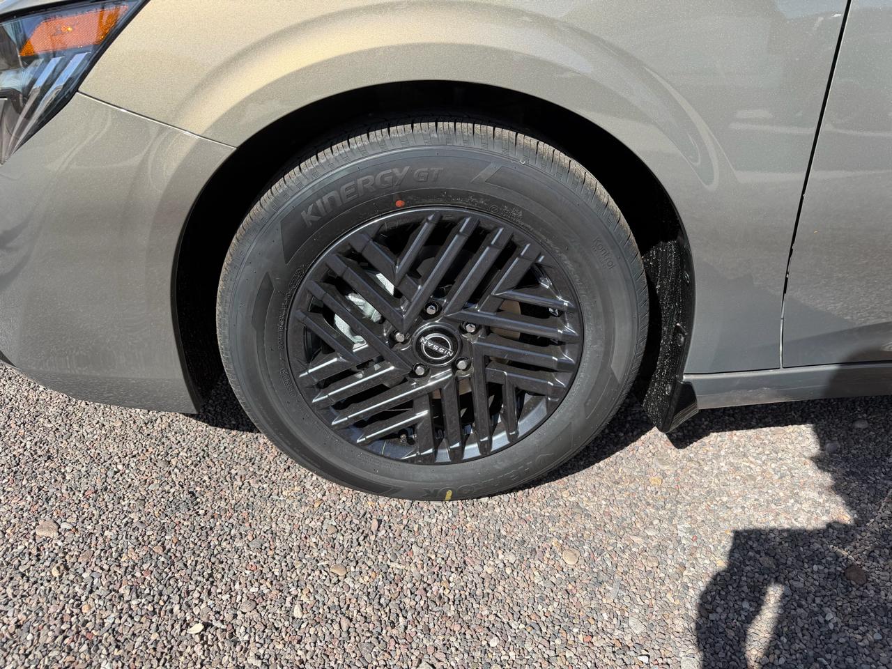 Nissan Sentra SV Sedan 2026