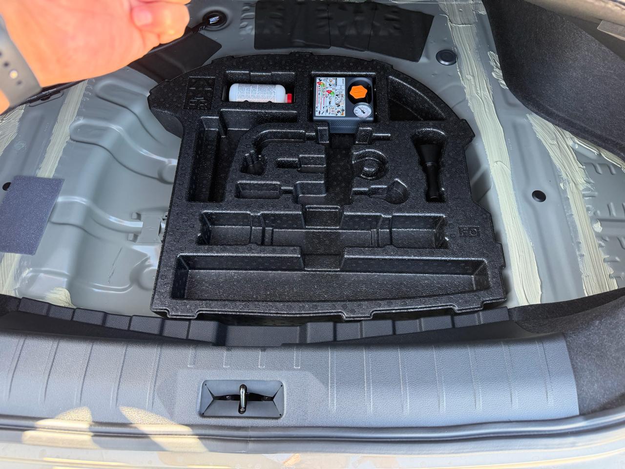 Nissan Sentra SV Sedan 2026