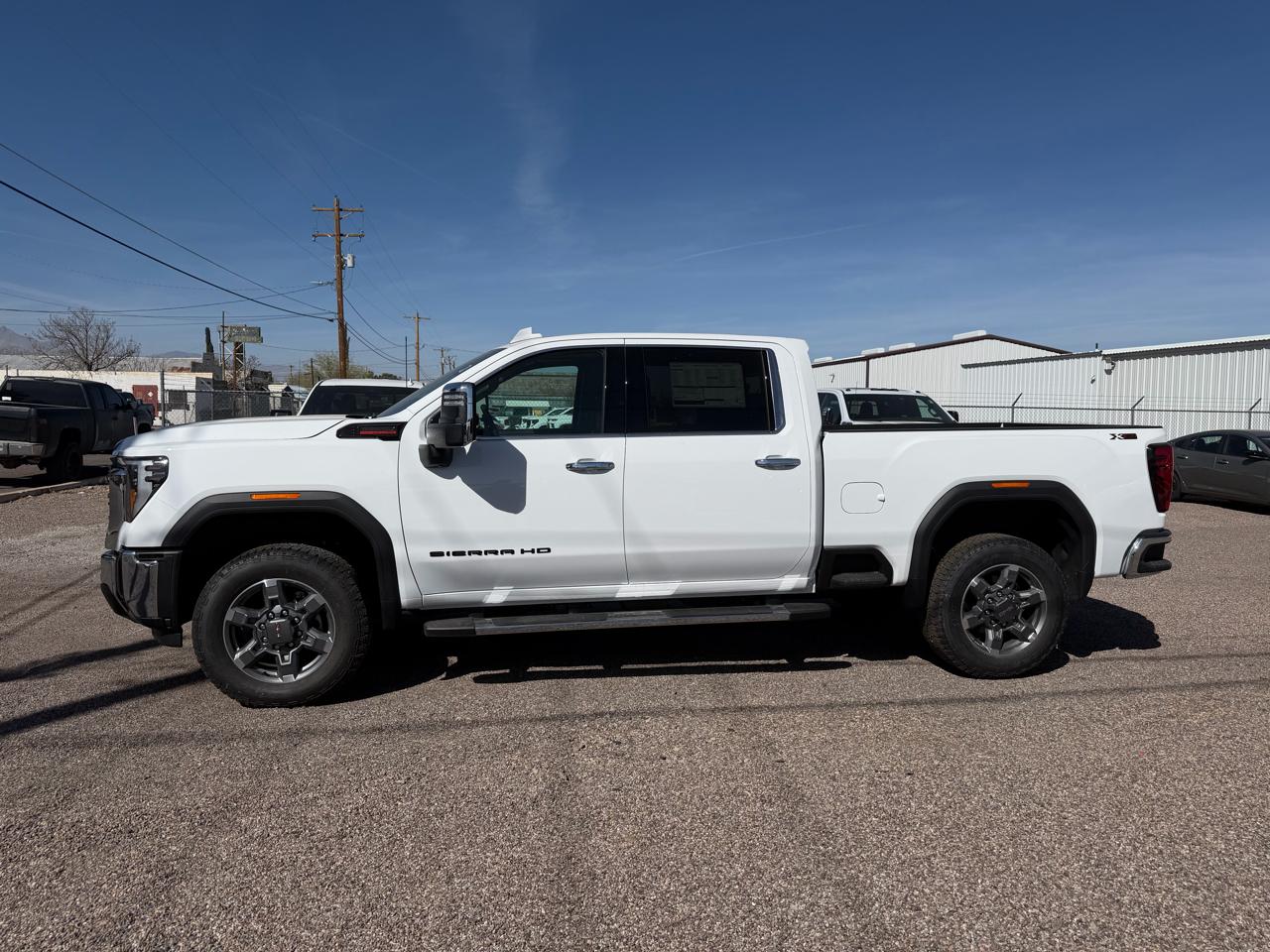 GMC Sierra 2500HD 4WD Crew Cab 159" SLT 2026