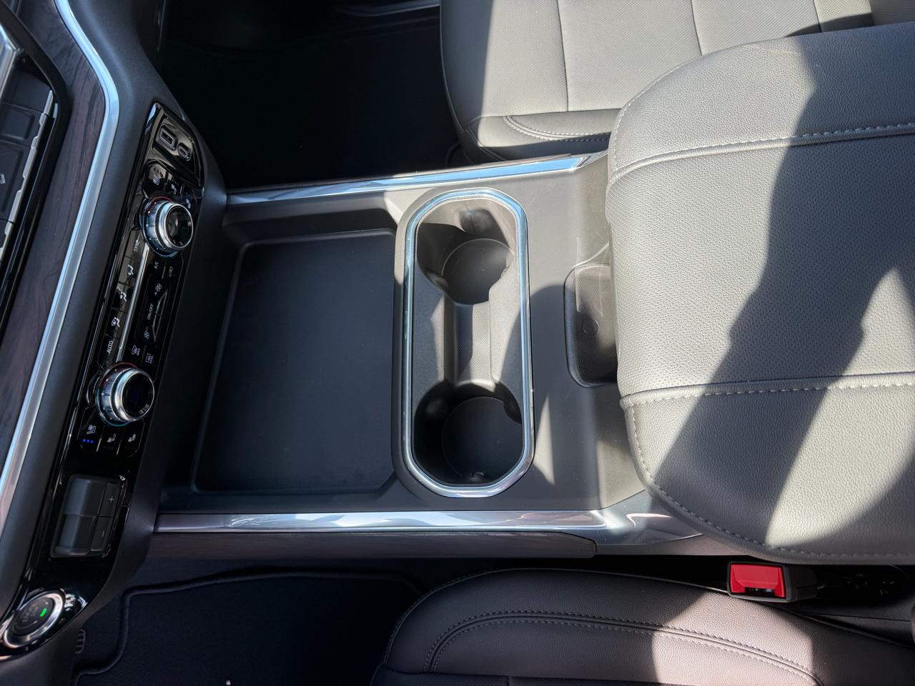 GMC Sierra 2500HD 4WD Crew Cab 159" SLT 2026