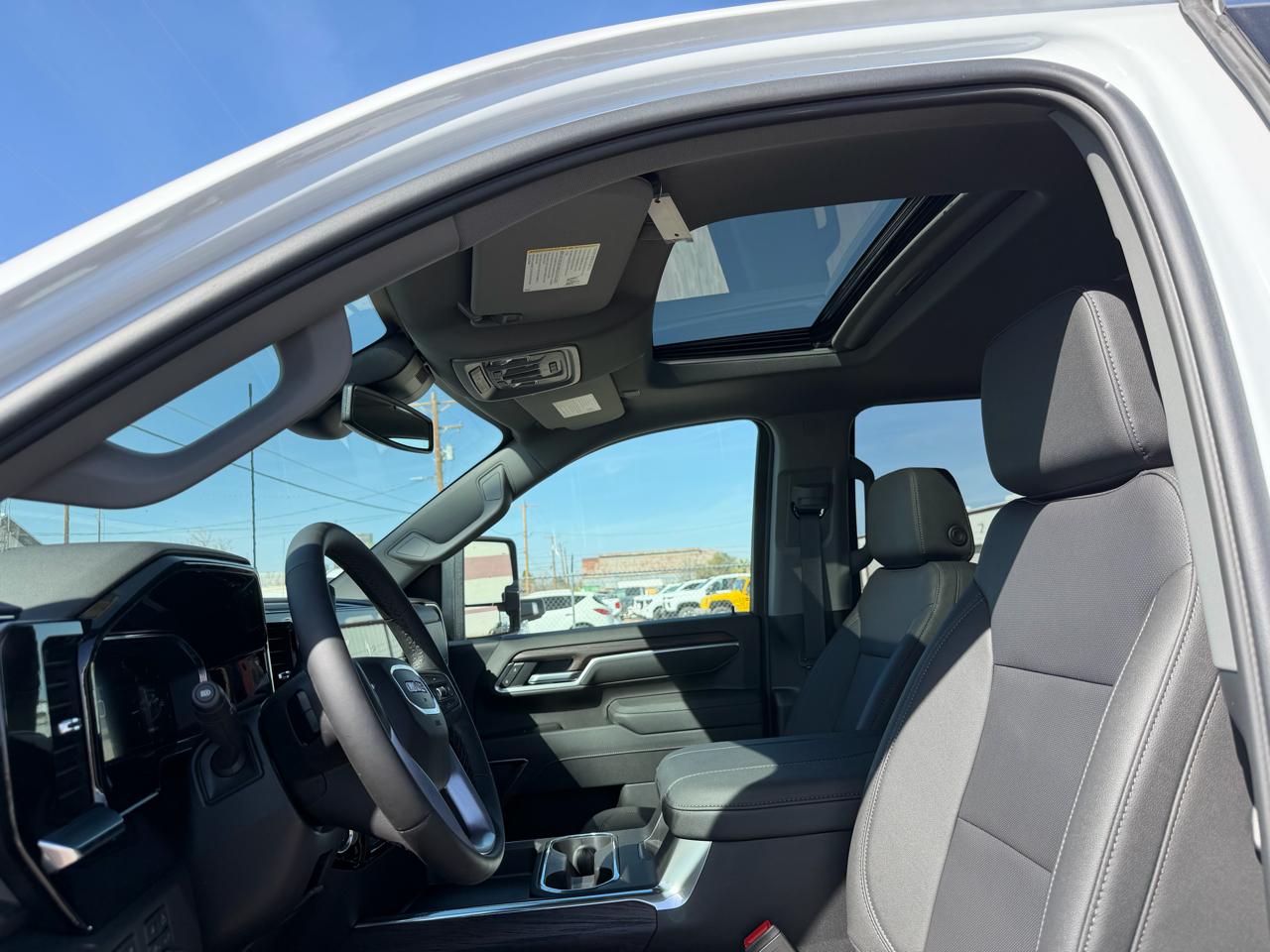 GMC Sierra 2500HD 4WD Crew Cab 159" SLT 2026