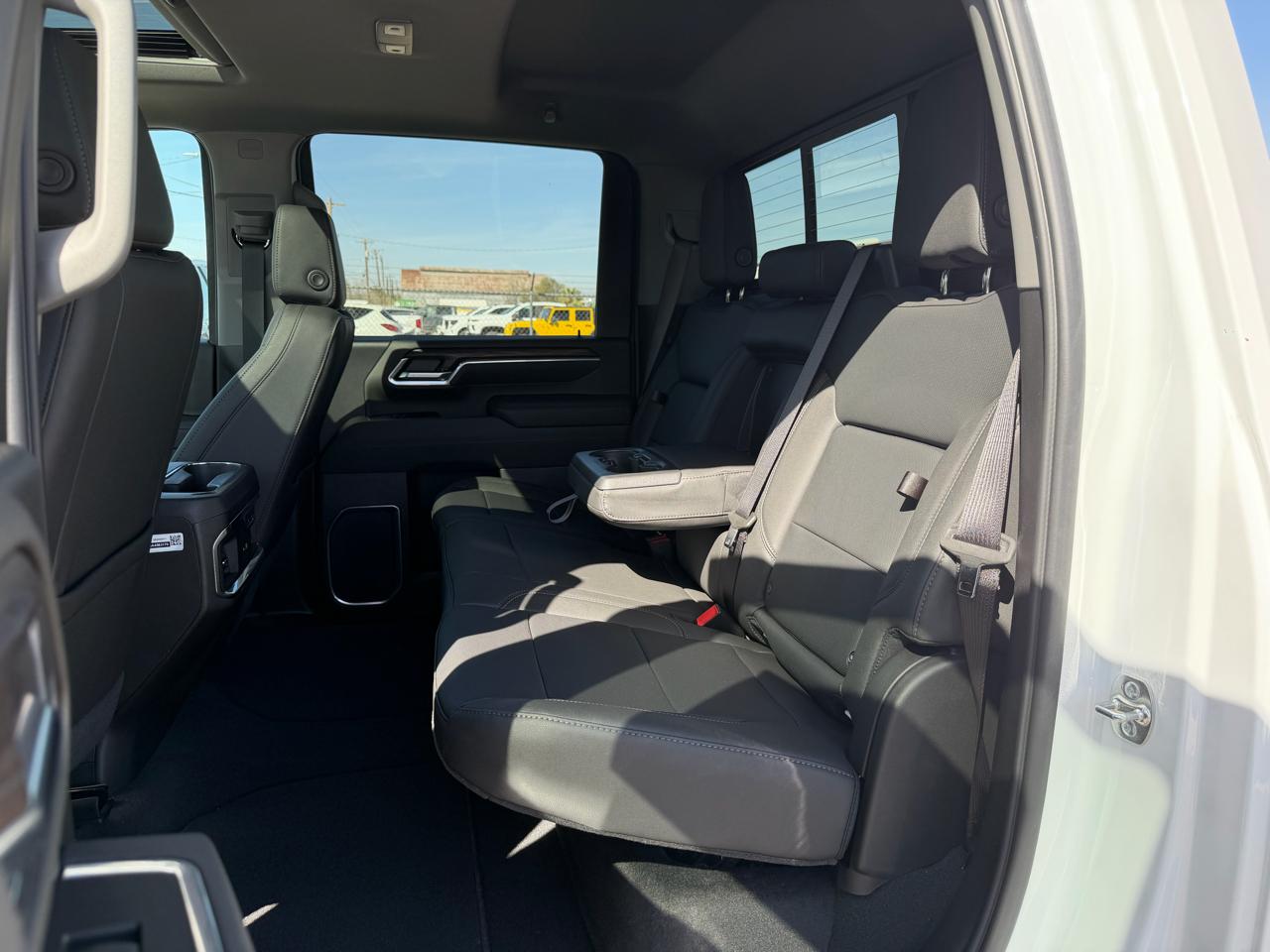 GMC Sierra 2500HD 4WD Crew Cab 159" SLT 2026