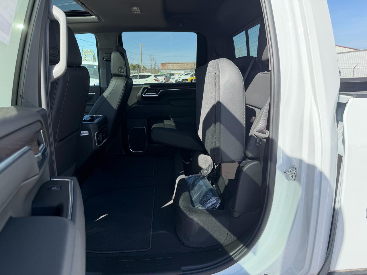 GMC Sierra 2500HD 4WD Crew Cab 159" SLT 2026