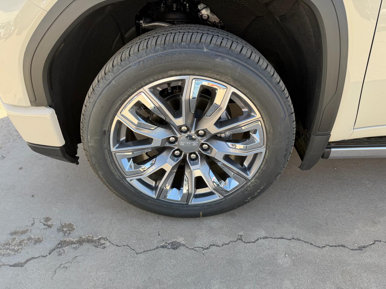 GMC Sierra 1500 4WD Crew Cab 147" Denali 2026