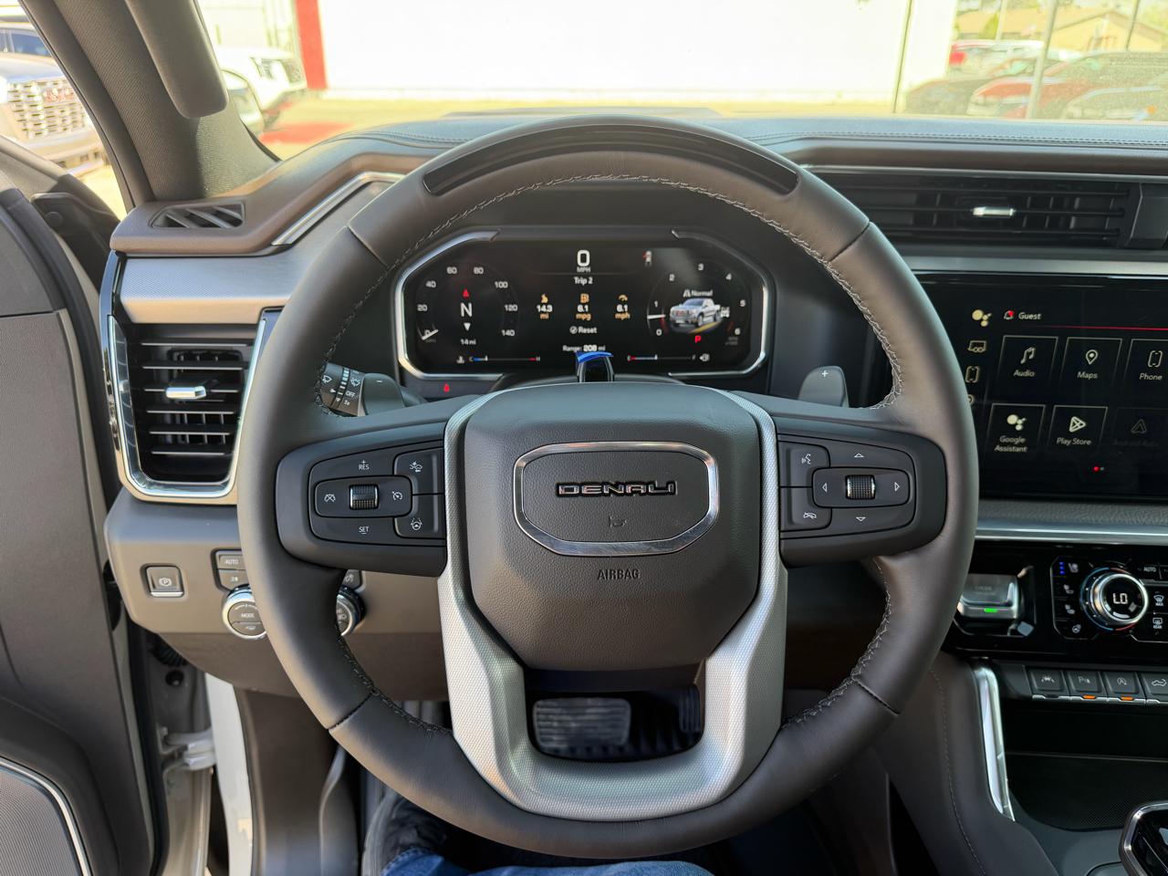 GMC Sierra 1500 4WD Crew Cab 147" Denali 2026