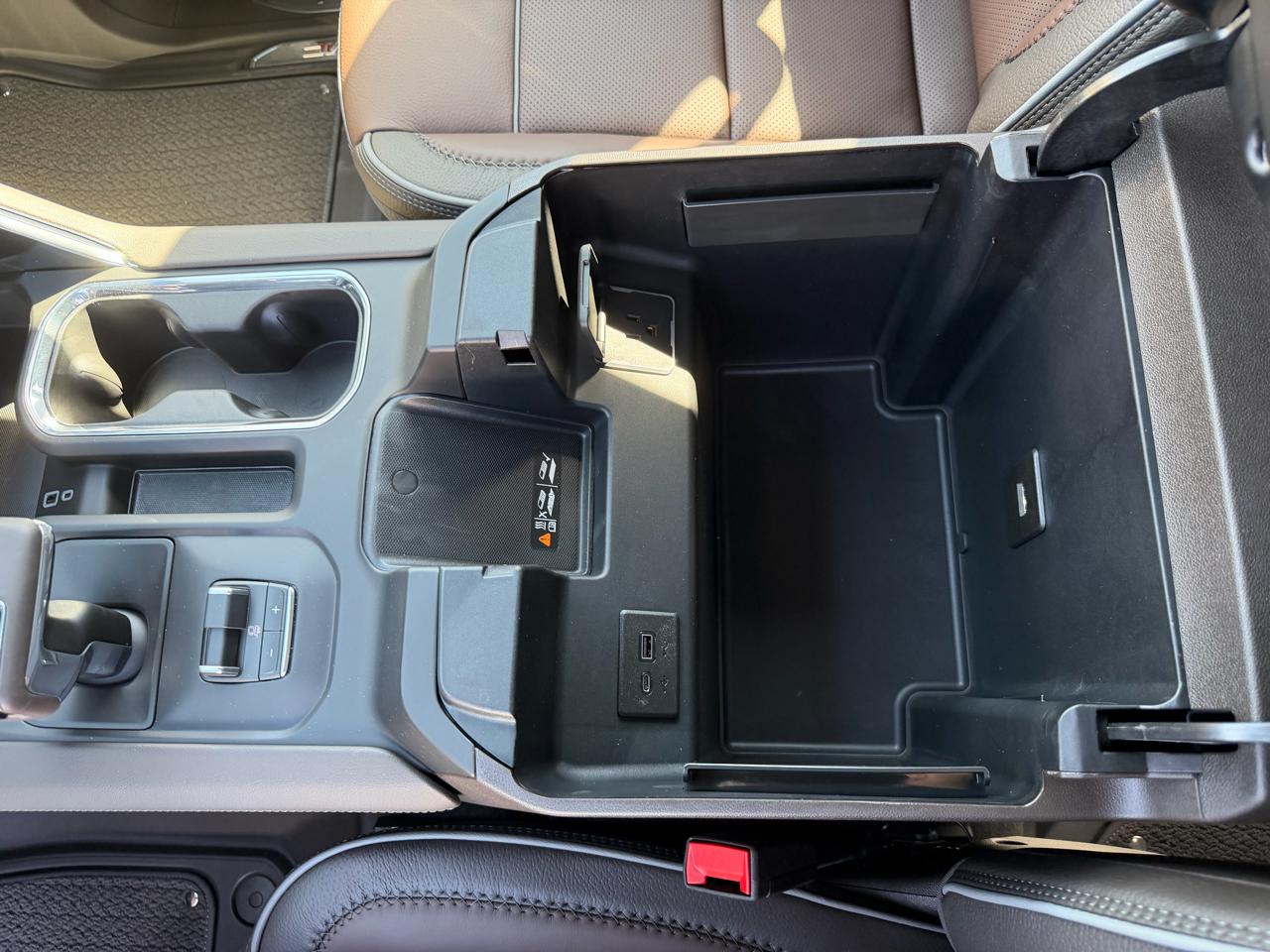 GMC Sierra 1500 4WD Crew Cab 147" Denali 2026