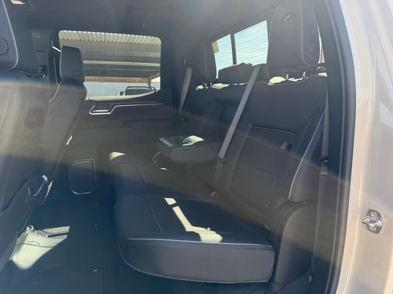 GMC Sierra 1500 4WD Crew Cab 147" Denali 2026