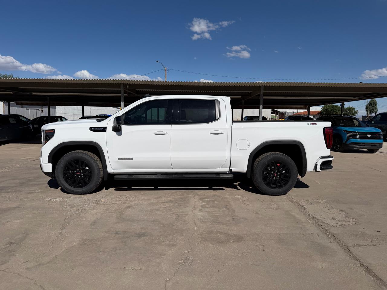 GMC Sierra 1500 4WD Crew Cab 147" Elevation w/3SB 2026
