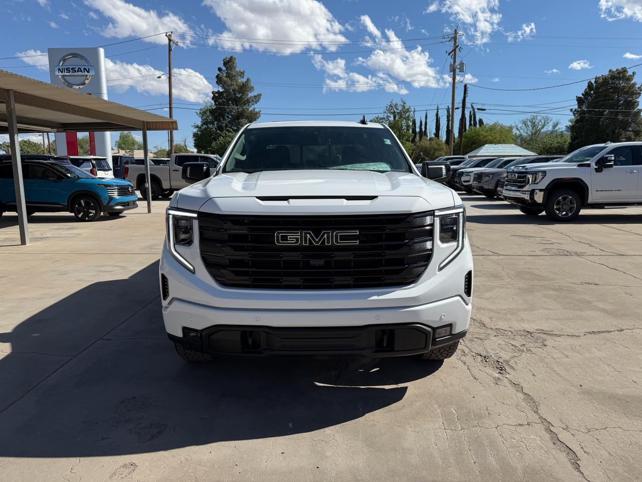 GMC Sierra 1500 4WD Crew Cab 147" Elevation w/3SB 2026