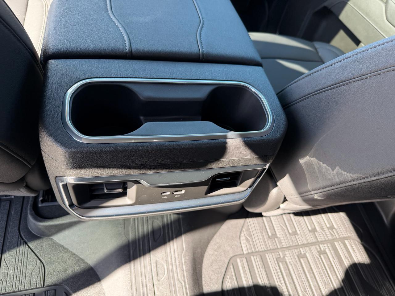 GMC Sierra 1500 4WD Crew Cab 147" Elevation w/3SB 2026